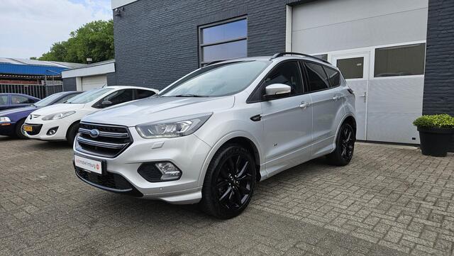 Ford KUGA 1.5 EcoBoost ST Line 4WD | 19" | WINTERPAKKET | NIEUWSTAAT | DEALER ONDERHOUDEN