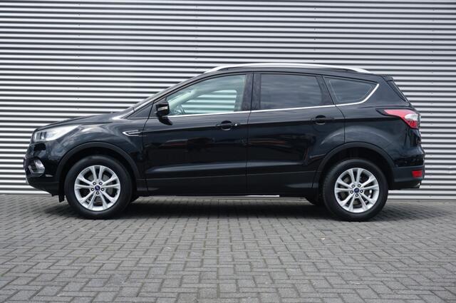 Ford KUGA 120PK Titanium TREKHAAK | CARPLAY | KEYLESS | CAMERA | ELEK.KLEP