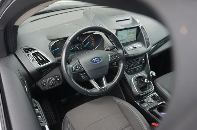 Ford KUGA 120PK Titanium TREKHAAK | CARPLAY | KEYLESS | CAMERA | ELEK.KLEP