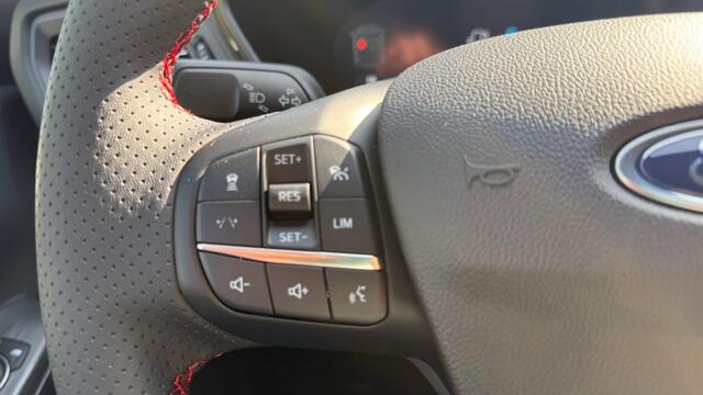 Ford KUGA 2.5 PHEV ST-LINE X 243pk / Trekh+4 seizoensband+Winter pack