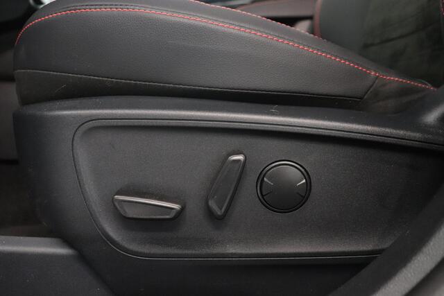 Ford KUGA 2.5 PHEV 225 Pk Graphite Tech Edition | Camera | Electrisch panorama dak | trekhaak wegklapbaar | Winter Pack | B&O audio |
