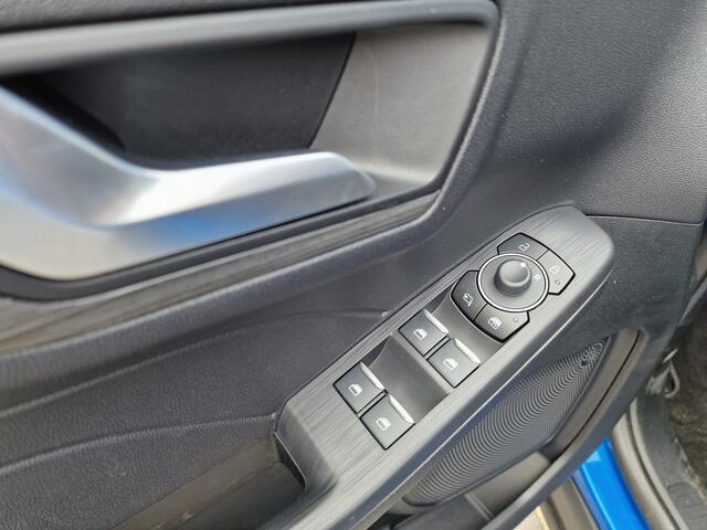 Ford KUGA 2.5 PHEV 243 pk Active | NW model! | Winter Pack | Camera | Navi | Clima | Dr.l. Apple Carplay | Gar. tm 02-2029