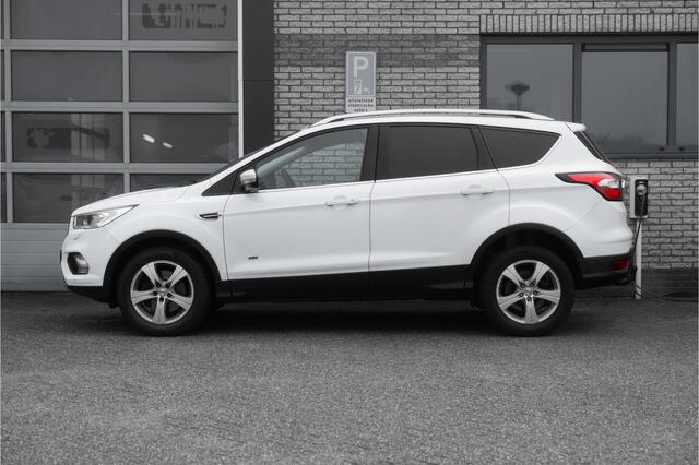 Ford KUGA 1.5 EcoBoost Titanium | automaat | trekhaak | navigatie | incl. Bovag rijklaarpakket met 12 maanden garantie |