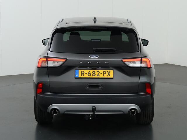 Ford KUGA 1.5 EcoBoost Titanium | Trekhaak | Winterpack | Parkeercamera | Climate Control | Cruise Control |