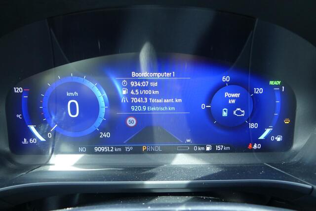Ford KUGA 2.5 PHEV ST-Line X ADAPTIEVE CRUISE, CLIMA, WINTER PACK, PDC V&A, CAMERA V&A, 90.951KM