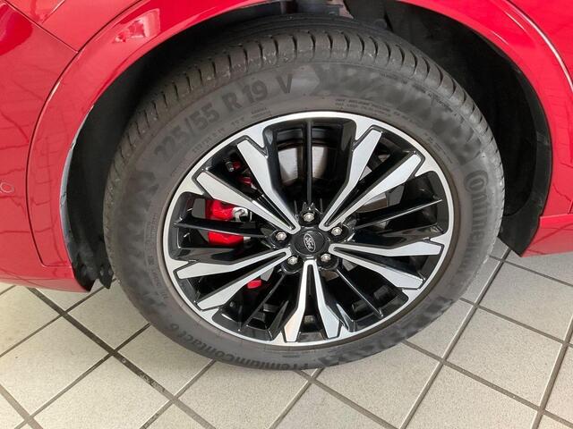 Ford KUGA 2.5 PHEV ST-Line X 225pk | Panoramadak | Winter pack | Adaptive cruise control | Head up display | 19 inch