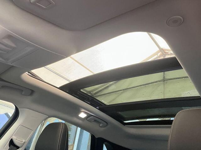 Ford KUGA 2.5 PHEV Vignale | Panoramadak | Adaptive cruise control | Winter Pack | Elektrische achterklep | Head up Display