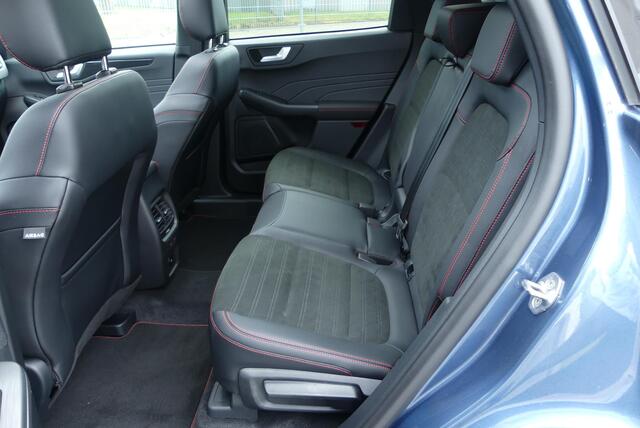 Ford KUGA 2.5 PHEV ST-Line X ADAPTIEVE CRUISE, CLIMA, NAVI, PANO, HUD, WINTER PACK, ELEKTRISCHE TREKHAAK, ELEKTRISCHE ACHTERKLEP, 15.845KM