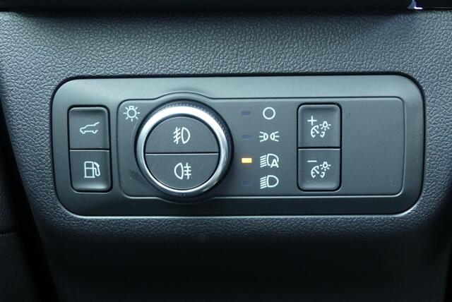 Ford KUGA 2.5 PHEV ST-Line X ADAPTIEVE CRUISE, CLIMA, NAVI, PANO, HUD, WINTER PACK, ELEKTRISCHE TREKHAAK, ELEKTRISCHE ACHTERKLEP, 15.845KM