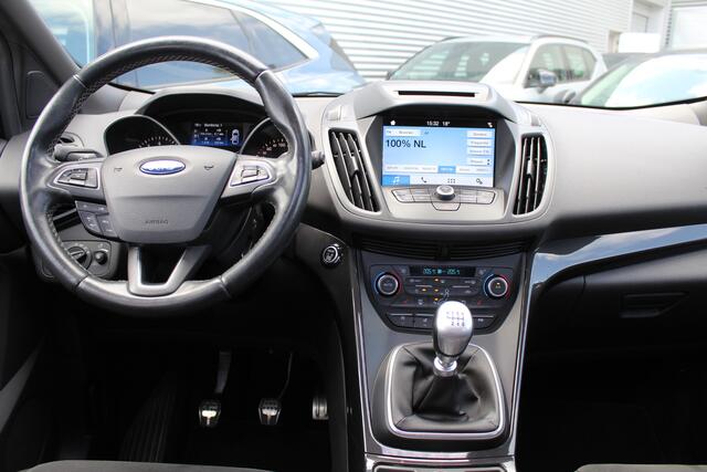 Ford KUGA 1.5 EcoBoost 150PK ST Line | Panoramadak | Trekhaak | Xenon | Winterpack