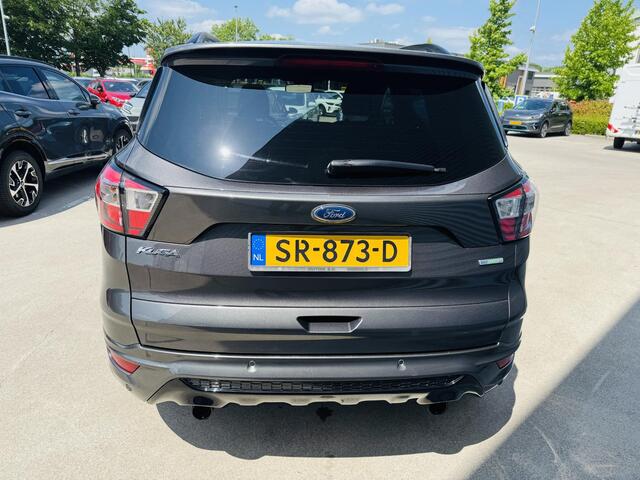 Ford KUGA 1.5 EcoBoost ST Line