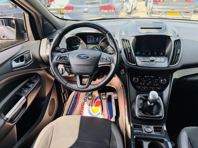 Ford KUGA 1.5 EcoBoost ST Line