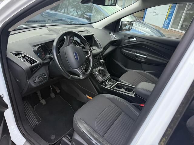 Ford KUGA 1.5 EcoBoost Titanium 120pk Trekhaak | Achteruitrijcamera | Cruise control | Apple Carplay / Android auto | Dealer onderhouden