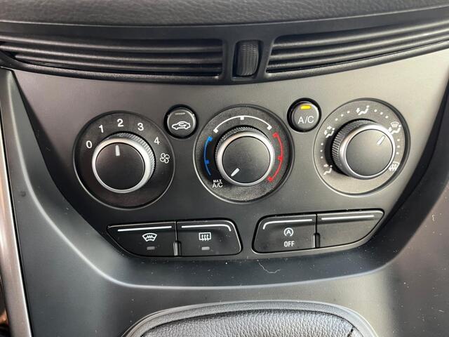 Ford KUGA 1.5 EcoBoost Trend Stoelverwarming Onderhoudshistorie aanwezig