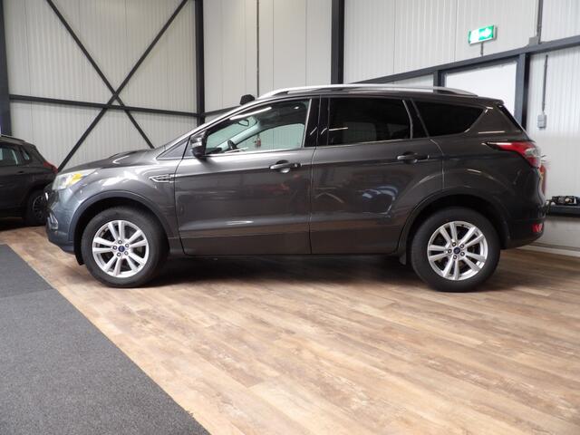 Ford KUGA 1.5 T - navigatie - ecc - trekhaak - nette staat!