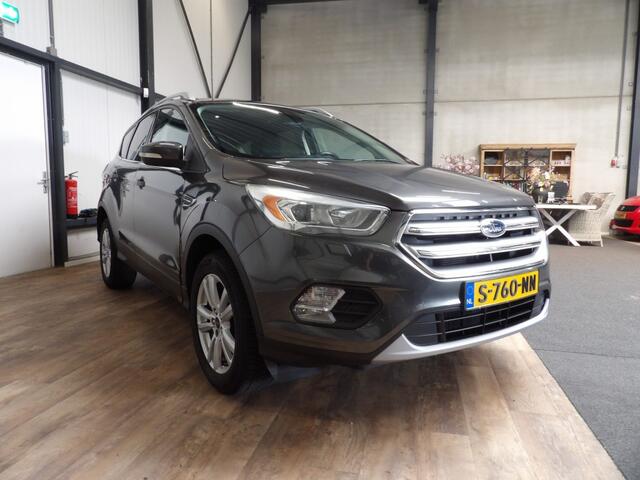 Ford KUGA 1.5 T - navigatie - ecc - trekhaak - nette staat!