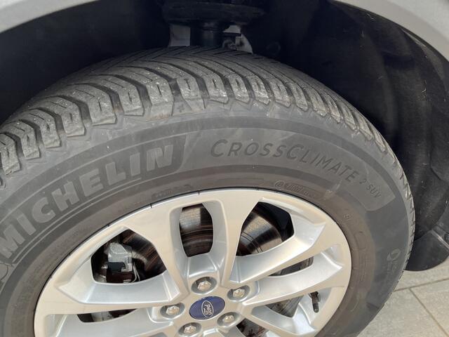Ford KUGA 2.5 PHEV Titanium Winter Pack I Keyless I All Season I Camera I Voorruitverwarming I 1.500KG trekgew