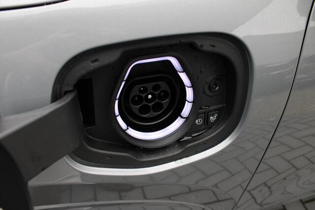 Ford KUGA 2.5 PHEV ST-Line X 243pk Wegklapbare Trekhaak | Winterpack | Panorama dak | 19 inch velgen | Technology Pack | Solar Silver
