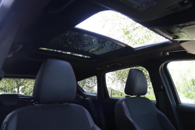 Ford KUGA 1.5 ECOBOOST ST-LINE | PANO | CARPLAY | XENON | KEY-LESS | WINTERPACK | CAMERA | CRUISE | CLIMATE | PDC