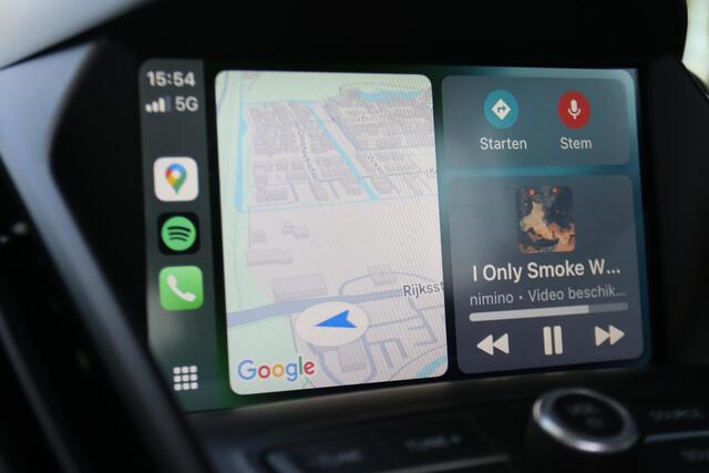 Ford KUGA 1.5 ECOBOOST ST-LINE | PANO | CARPLAY | XENON | KEY-LESS | WINTERPACK | CAMERA | CRUISE | CLIMATE | PDC