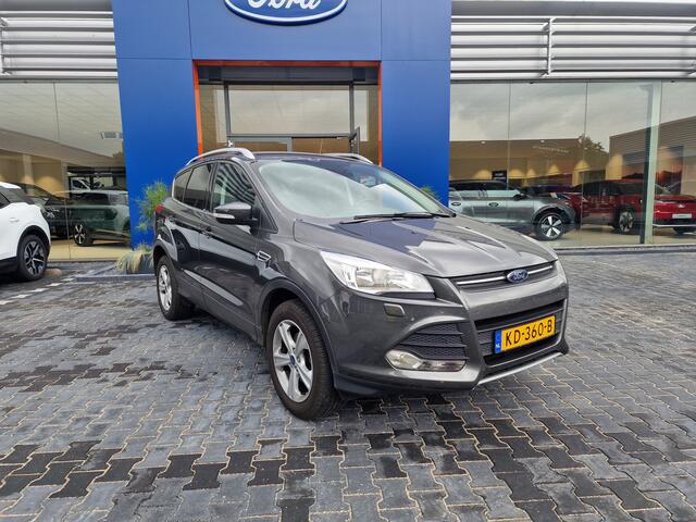 Ford KUGA 1.5 Trend | Trekhaak | Parkeersensoren | Navigatiesysteem |