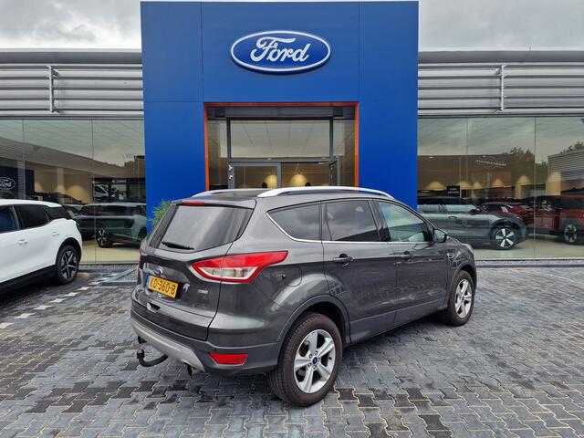 Ford KUGA 1.5 Trend | Trekhaak | Parkeersensoren | Navigatiesysteem |