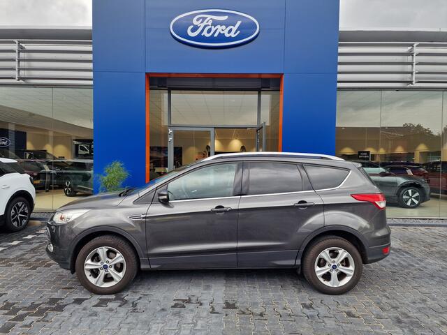Ford KUGA 1.5 Trend | Trekhaak | Parkeersensoren | Navigatiesysteem |