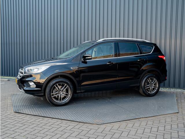 Ford KUGA 1.5 EcoBoost Titanium | Keyless | Apple Carplay | Set Zomer & Winterbanden | Prijs Rijklaar!!