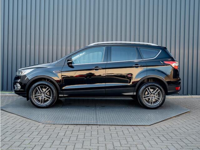 Ford KUGA 1.5 EcoBoost Titanium | Keyless | Apple Carplay | Set Zomer & Winterbanden | Prijs Rijklaar!!