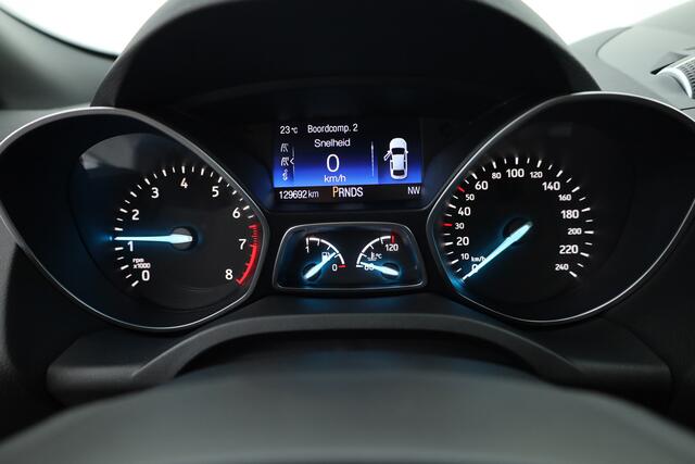 Ford KUGA 1.5 ST-Line 4WD Aut. | Pano | Camera | Apple CarPlay | Stoel / Stuurverw. | Trekhaak