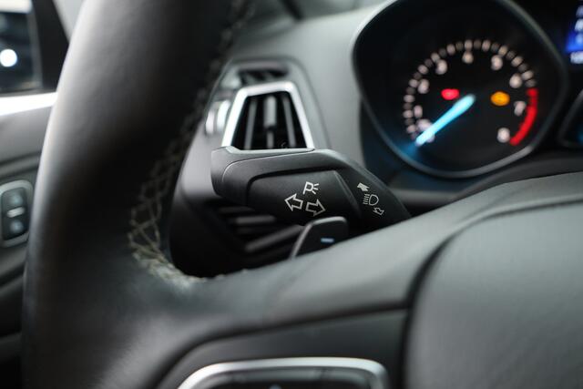 Ford KUGA 1.5 ST-Line 4WD Aut. | Pano | Camera | Apple CarPlay | Stoel / Stuurverw. | Trekhaak