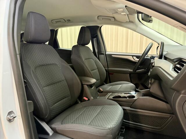 Ford KUGA 2.5 PHEV Trend *Apple-Carplay* Stoelverwarming / ECC Clima / Cruise / Navigatie / Lane Assist / LMV