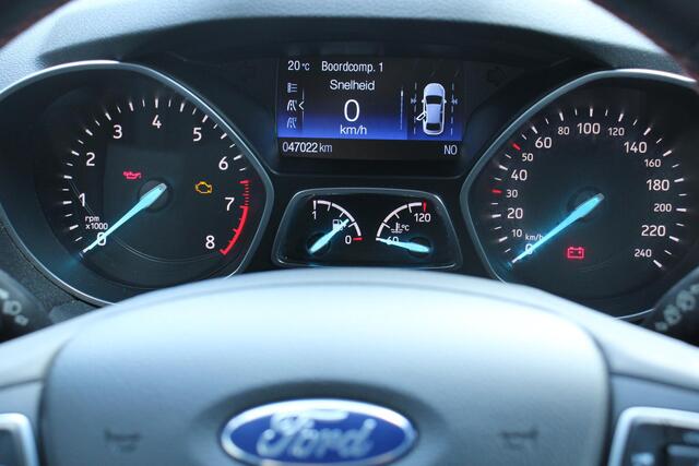 Ford KUGA 1.5 EcoBoost ST Line 47DKM, STUUR, STOEL, VOORRUITVERWARMING