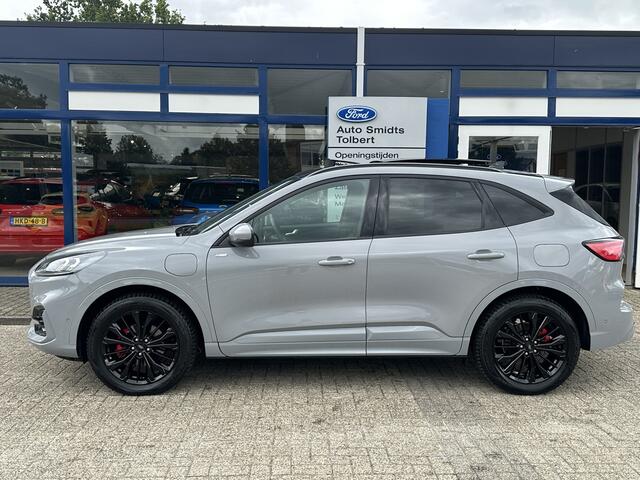 Ford KUGA 2.5 PHEV Graphite Tech Edition | Pano | Trekhaak | Winter pack | 2 Camera's | Adapt Cruise | B&O audio |