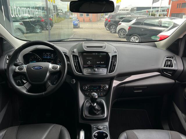 Ford KUGA 1.5 Titanium Styling Pack TREKHAAK | PDC VOOR ACHTER | HALF LEDER |