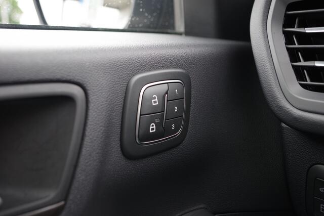 Ford KUGA 2.5 PHEV Vignale 225 PK, Panoramadak, Leder, 360 Camera, Winterpakket, Head-Up, Adap. Cruise Control