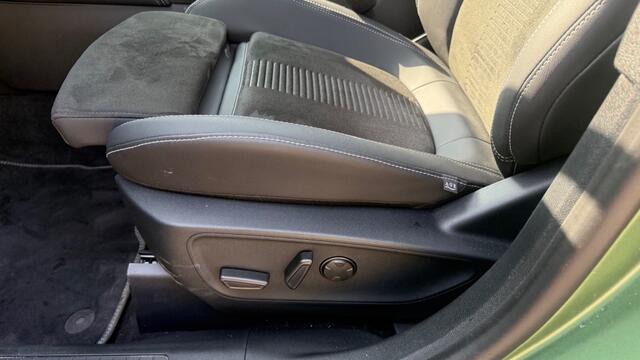 Ford KUGA 2.5 PHEV ACTIVE X 243pk / FULL OPTIONS / 20inch+Trekhaak