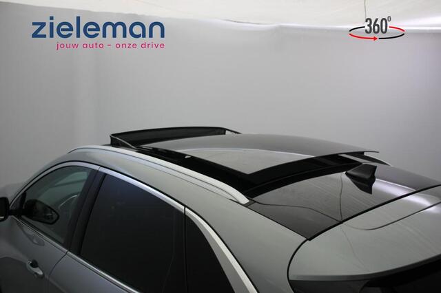 Ford KUGA 2.5 PHEV Titanium - Panorama, Carplay, Clima