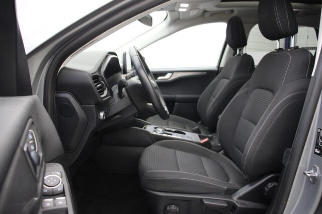 Ford KUGA 2.5 PHEV Titanium - Panorama, Carplay, Clima