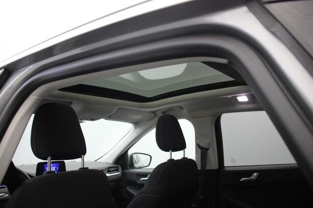 Ford KUGA 2.5 PHEV Titanium - Panorama, Carplay, Clima