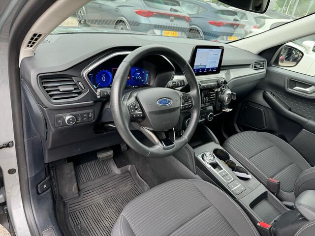 Ford KUGA 2.5 PHEV navi, virtual cockpit, cruise