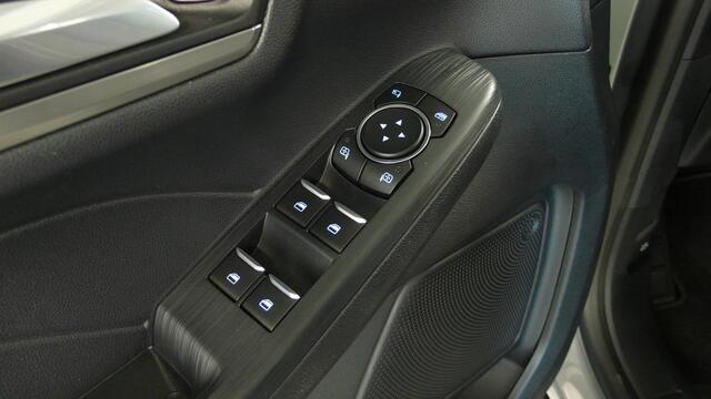 Ford KUGA 2.5 PHEV Titanium | 1e eigenaar | Trekhaak | Nieuwstaat