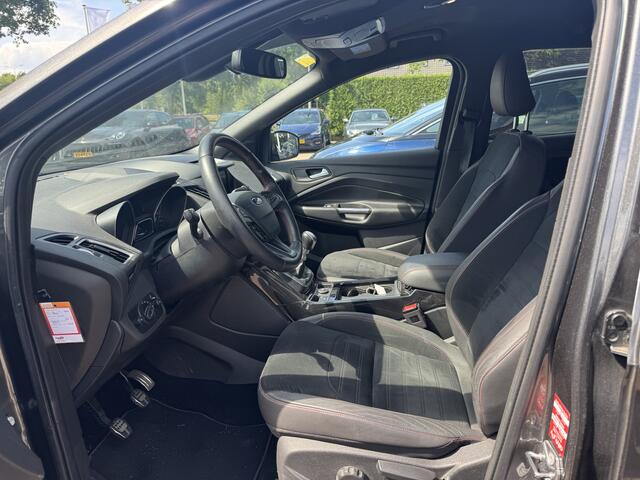 Ford KUGA 1.5 EcoBoost ST Line / Trekhaak / Camera / Leder&Alcantara / Keyless / 18'' / Navigatie / Getint glas / Xenon / Cruise Control