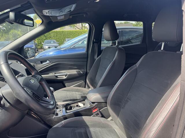 Ford KUGA 1.5 EcoBoost ST Line / Trekhaak / Camera / Leder&Alcantara / Keyless / 18'' / Navigatie / Getint glas / Xenon / Cruise Control