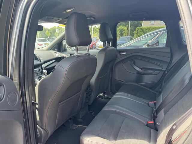 Ford KUGA 1.5 EcoBoost ST Line / Trekhaak / Camera / Leder&Alcantara / Keyless / 18'' / Navigatie / Getint glas / Xenon / Cruise Control