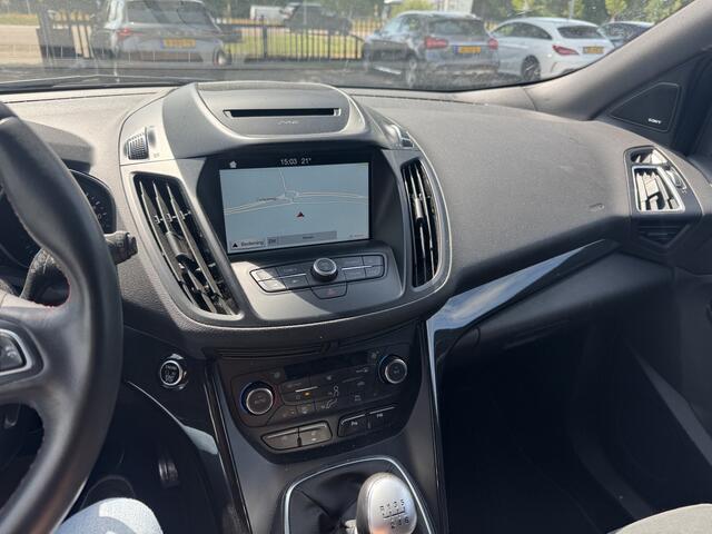 Ford KUGA 1.5 EcoBoost ST Line / Trekhaak / Camera / Leder&Alcantara / Keyless / 18'' / Navigatie / Getint glas / Xenon / Cruise Control