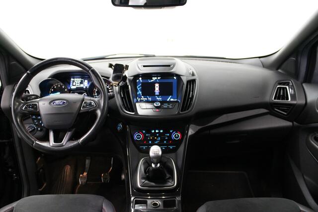 Ford KUGA 1.5 EcoBoost ST Line Pano|Winterpakket|Trekhaak