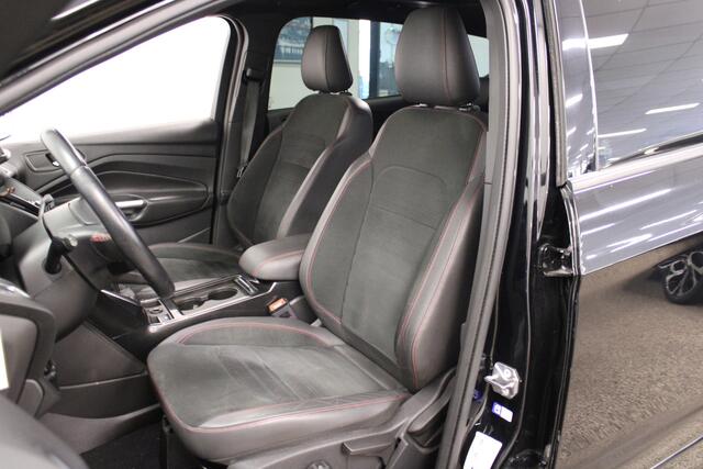Ford KUGA 1.5 EcoBoost ST Line Pano|Winterpakket|Trekhaak
