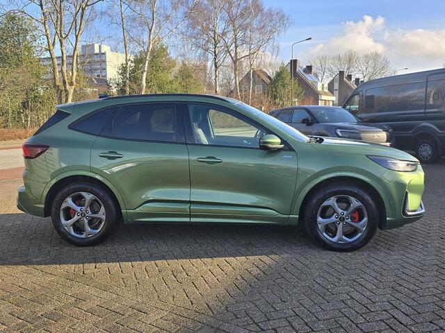 Ford KUGA 2.5 PHEV ST-Line X 243pk Voorraad | Wegklapbare Trekhaak | Winterpack | 2.100kg Trekgewicht | Bursting Green
