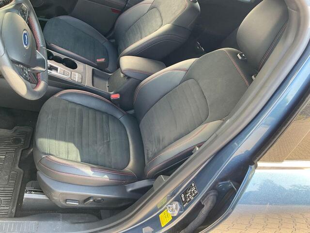 Ford KUGA 2.5 PHEV ST-Line X | Winter Pack | Adaptive cruise control | Dodehoeksesoren | Bang&Olufsen | Head up Display | Adaptive LED | Camera | 1.500kg trekgewicht